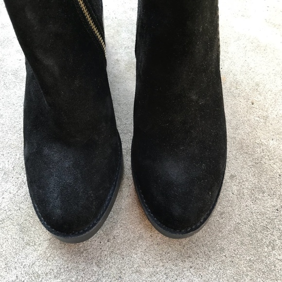 ❌SOLD❌UGG Fraise Whipstitch Boots - Picture 7 of 8